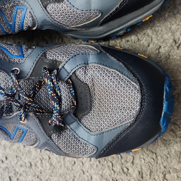 NEW BALANCE 481v3 MEN'S TRAIL RUNNING SNEAKERS WIDE WIDTH SIZE 10 - Picture 2 of 11